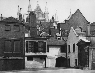Patio de Little Dean, exterior desde los claustros, c.1882 de Henry Dixon